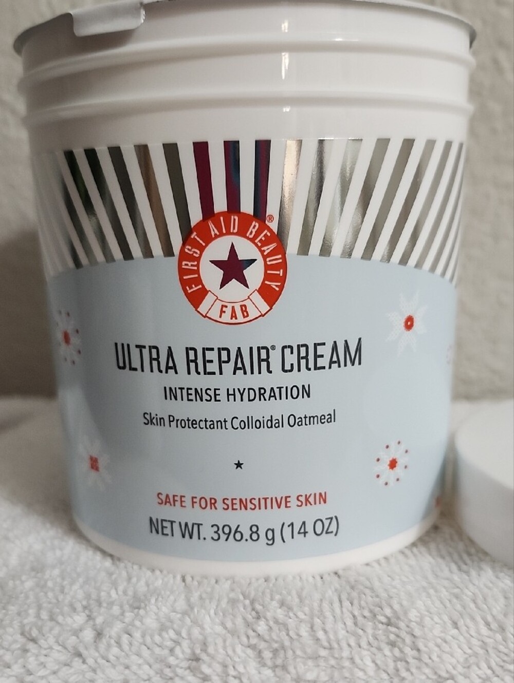 First Aid Beauty Ultra Repair Cream - White & Light Blue 14oz! - Picture 6 of 7